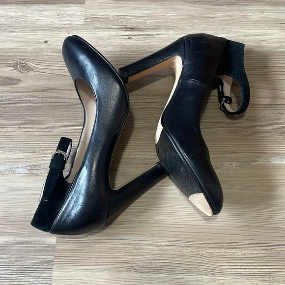 Taryn Rose Italian designer leather heels Ankle strap Black Euro size 37.5 US 7 - Picture 7 of 12